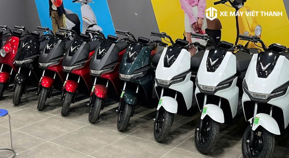 Sạc đầy pin xe điện VinFast cần bao lâu