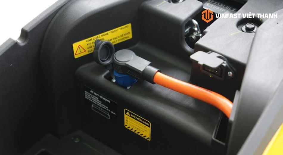 Cần lưu ý gì khi mua hoặc thuê pin xe máy điện