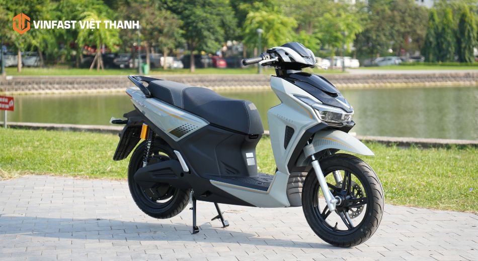 Mẫu xe máy điện VinFast Kinet đổi pin
