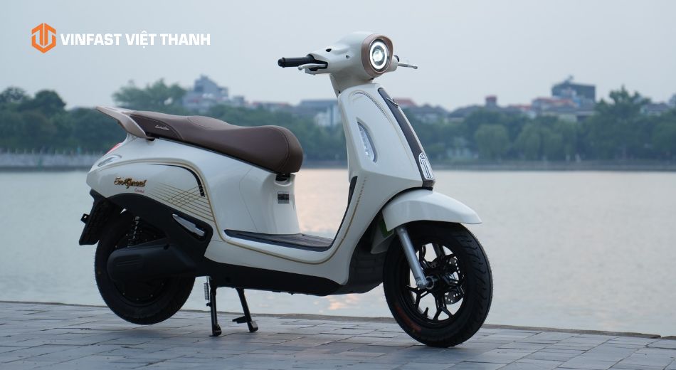Xe máy điện vượt đèn đỏ phạt bao nhiêu