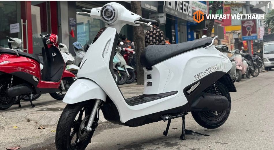 Phân biệt dán Decall trang trí và đổi màu xe