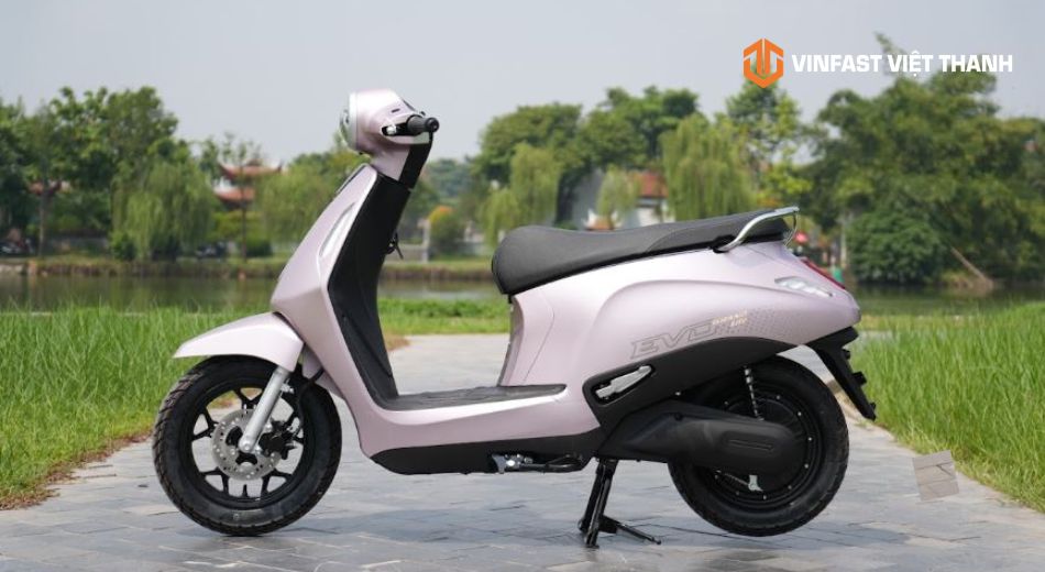 Xe máy điện được hiểu là gì