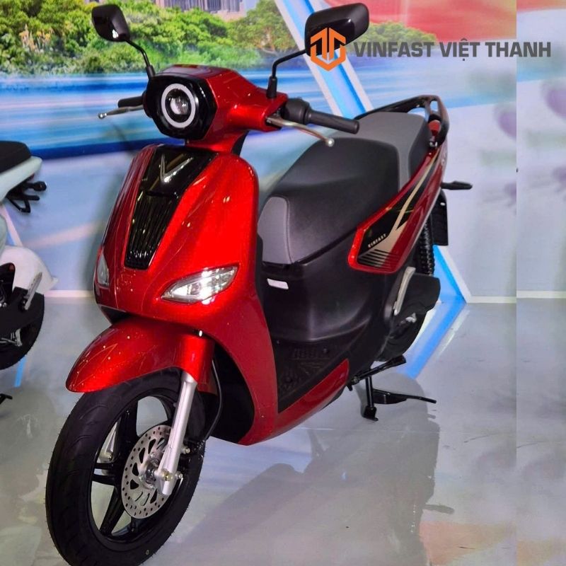 Xe máy điện VinFast Kyo màu đỏ