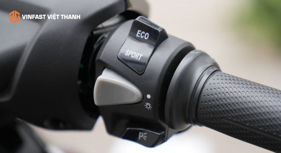 Bộ phận tay ga của xe bị hỏng