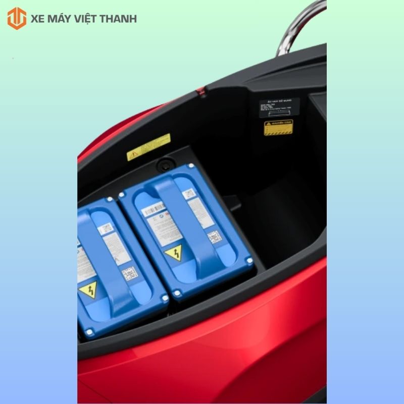 xe máy điện vinfast evo max đổi pin chính hãng