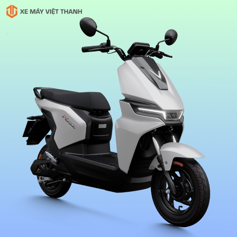Thiết kế của xe máy điện VinFast Flazz màu trắng