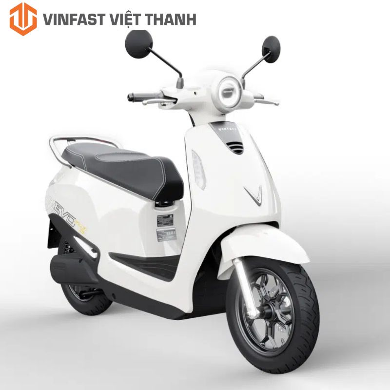 xe-vinfast-evo-grand-lite-mau-trang-tinh-khoi