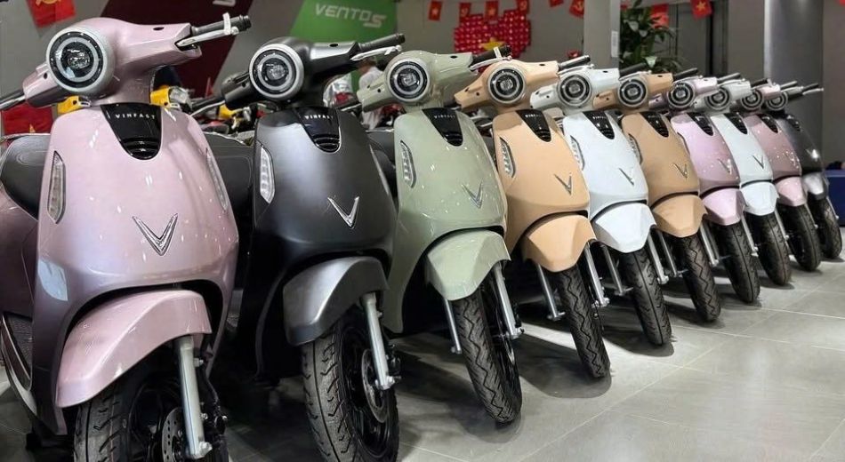 Evo Grand Và Evo Đổi Pin: Nên Chọn Mua Xe Nào?