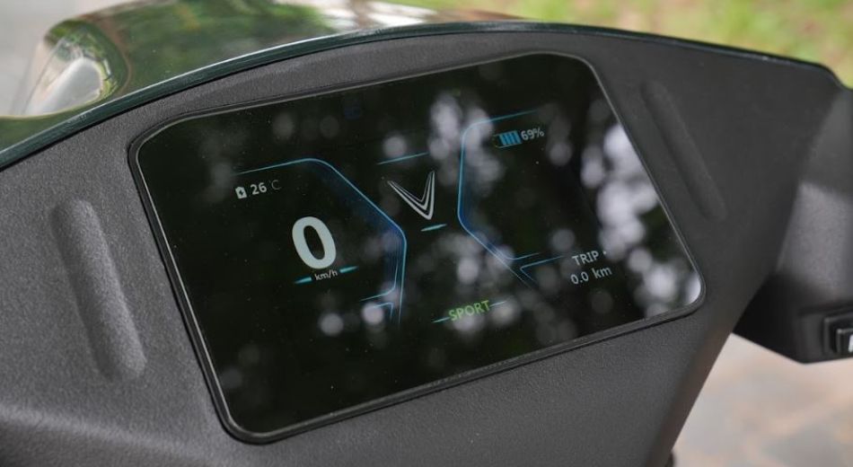 Tốc Độ Tối Đa Của Xe Máy Điện VinFast Là Bao Nhiêu?