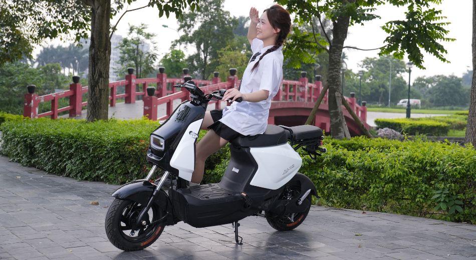 VinFast Amio Và Amio S: Lựa Chọn Nào Tốt Cho Học Sinh?